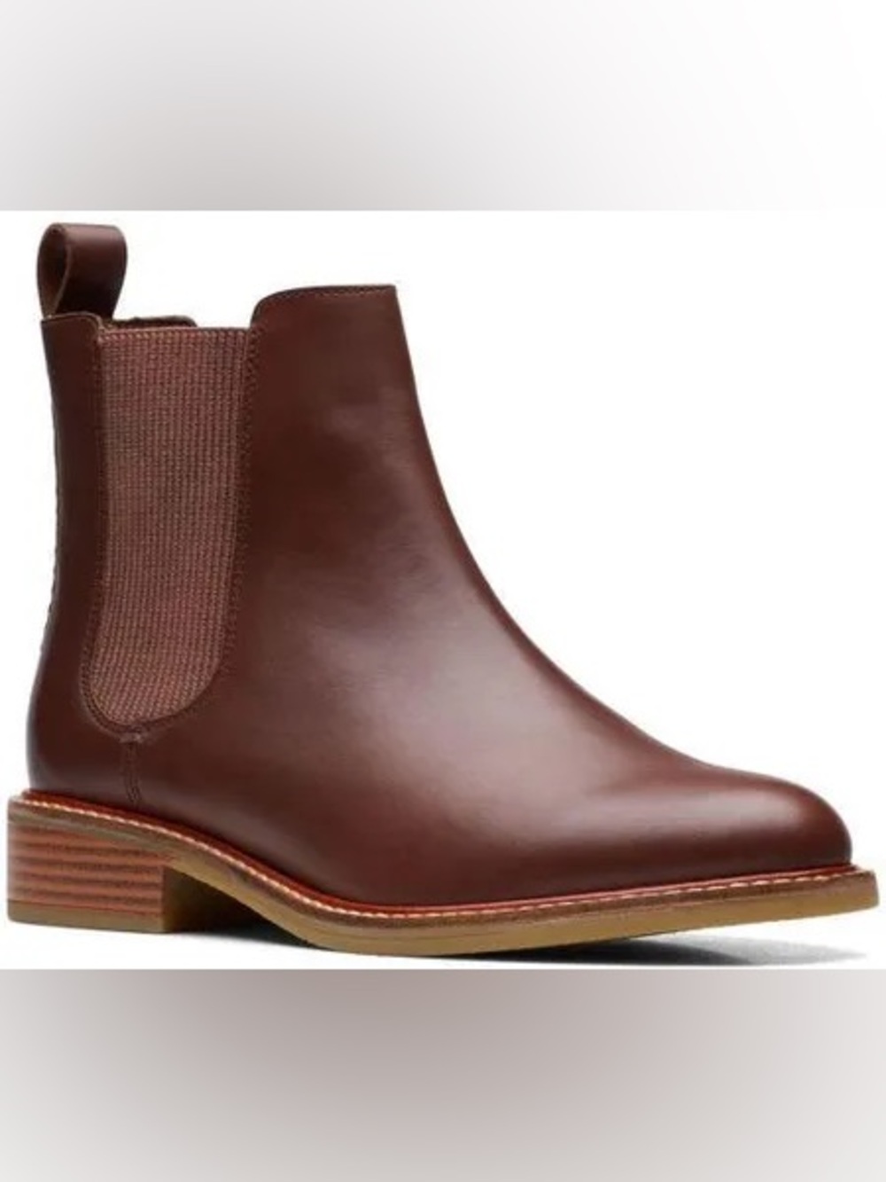 Clarks Arlo Women’s Chelsea Boots in British Tan Leather Women’s 10
